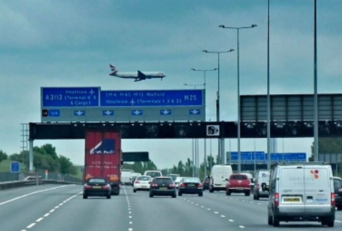 UK Air Traffic Control Meltdown Causes Chaos At Airports Air Traffic ...